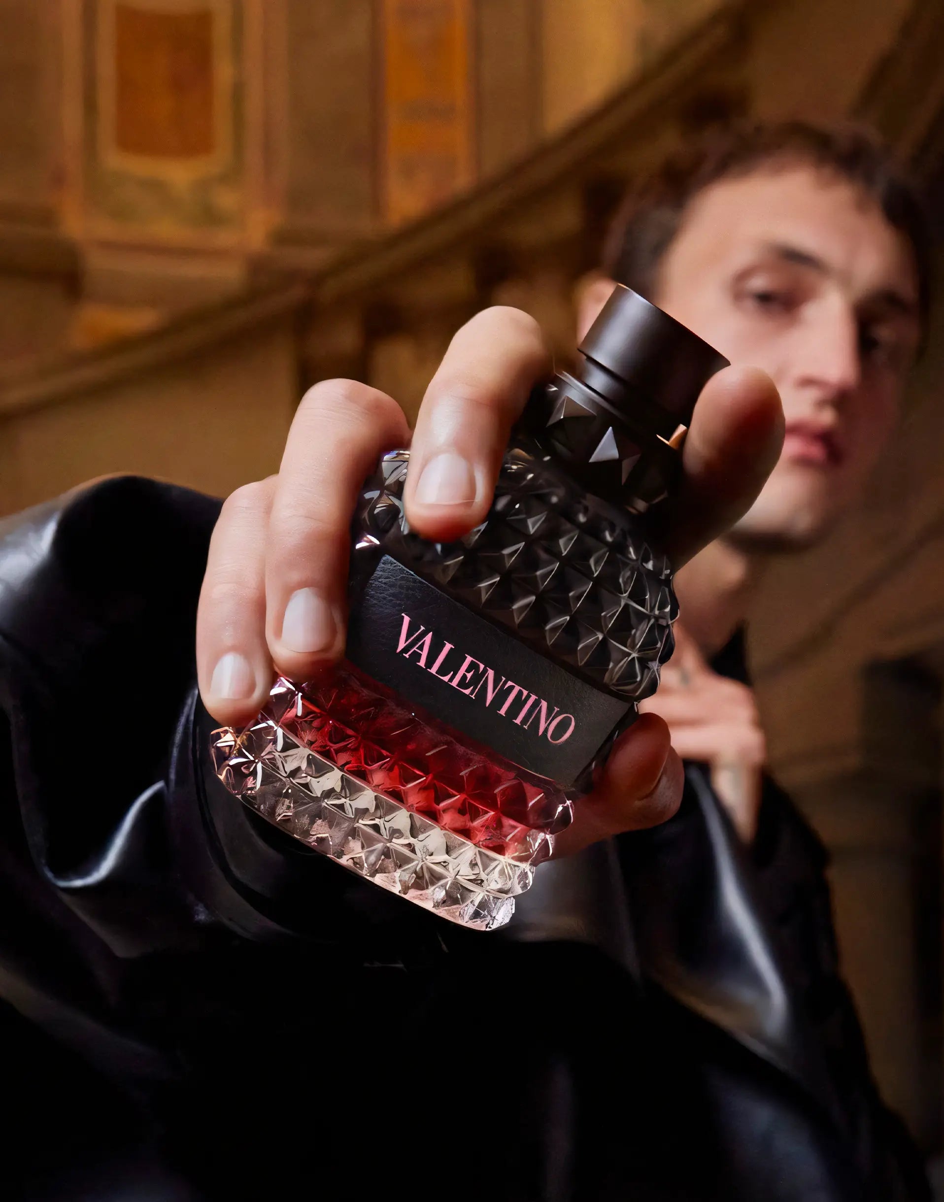 VALENTINO BORN IN ROMA INTENSE: La noche es tuya. 🏛️🌑